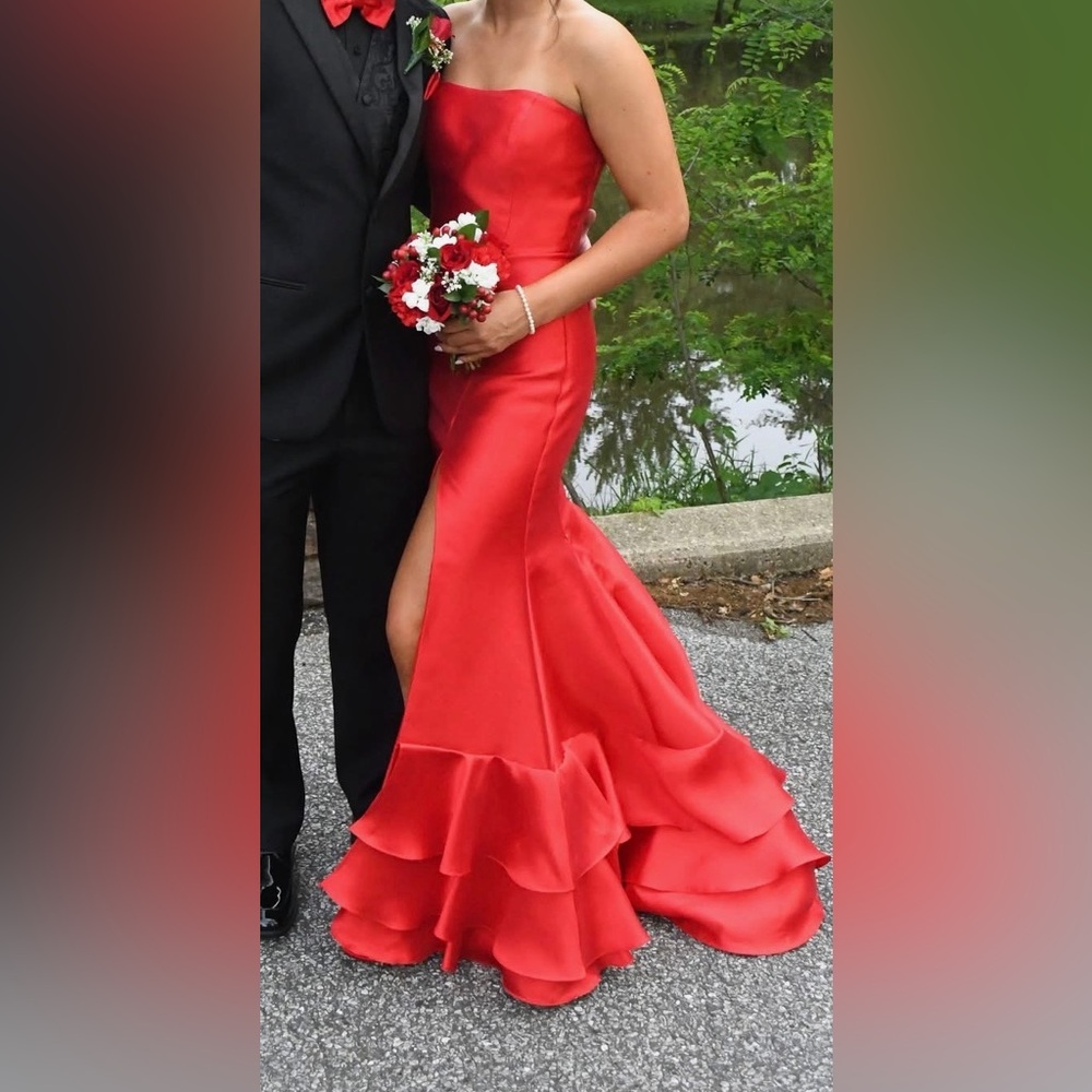 Sherri Hill Red Strapless Prom Dress
